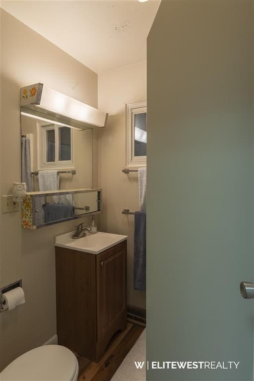 128 E 10th St — photo 25 of 25