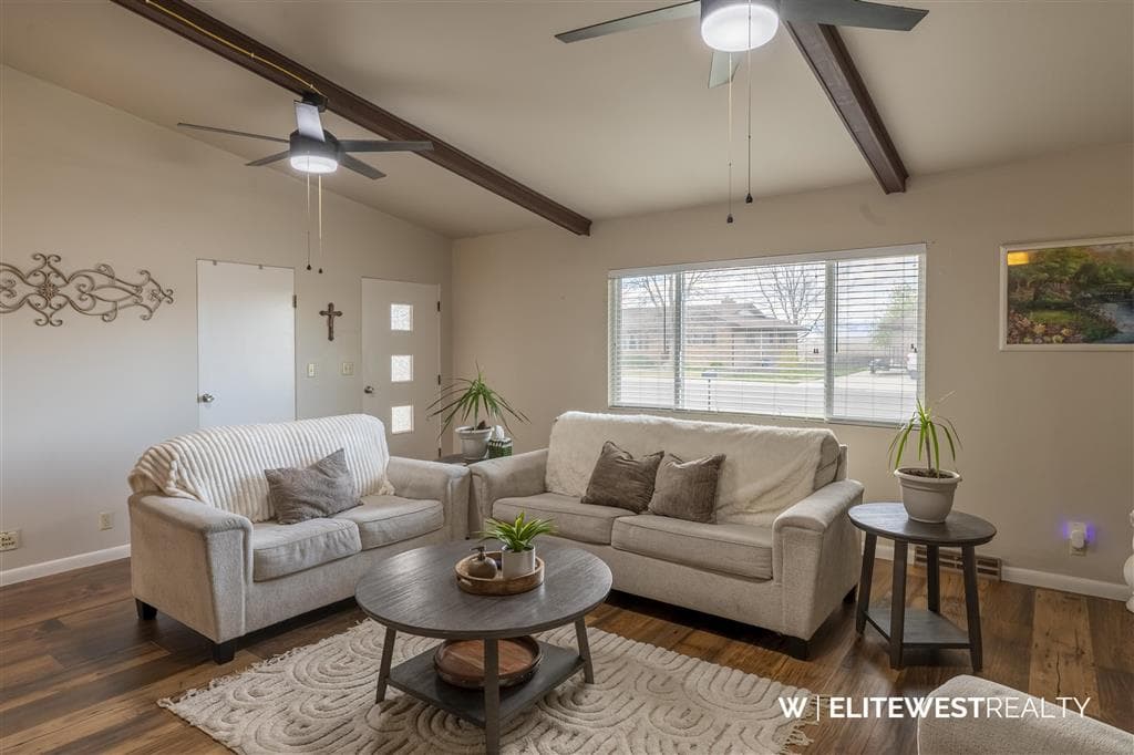 128 E 10th St — photo 4 of 25