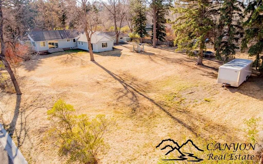 814 Cody Ave — photo 5 of 10