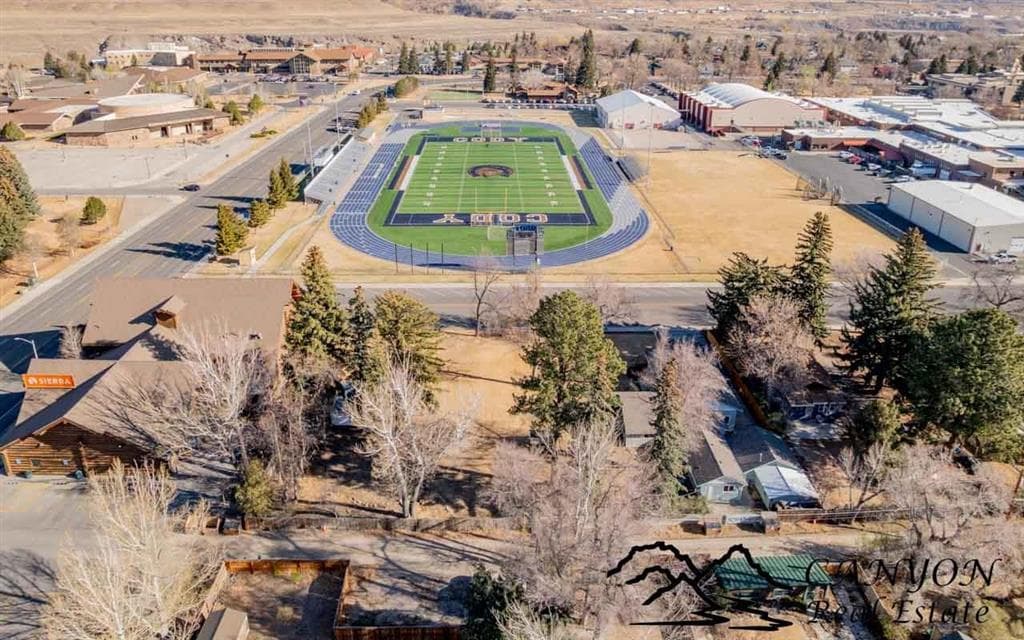 814 Cody Ave — photo 8 of 10