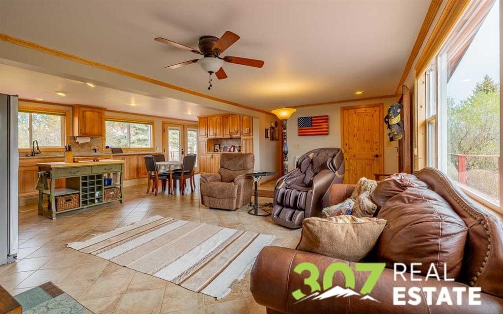 35 Appaloosa Ln — photo 2 of 25