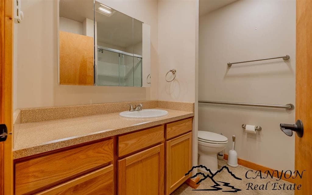 2249 Franklin St — photo 15 of 25