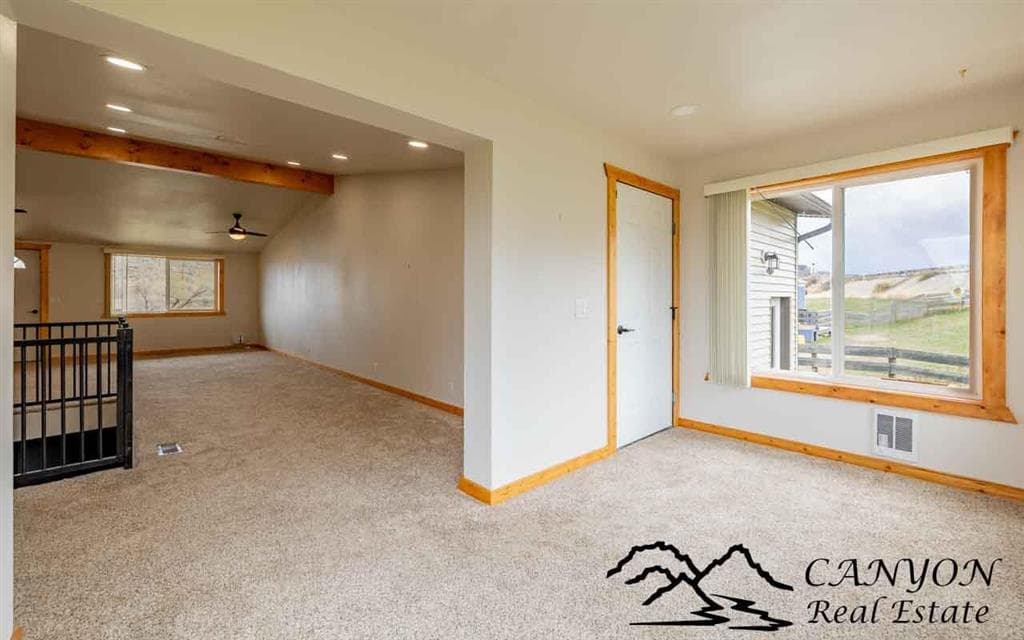 2249 Franklin St — photo 3 of 25