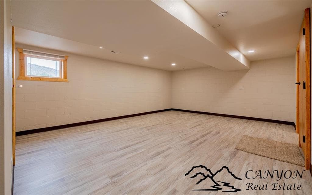 2249 Franklin St — photo 21 of 25