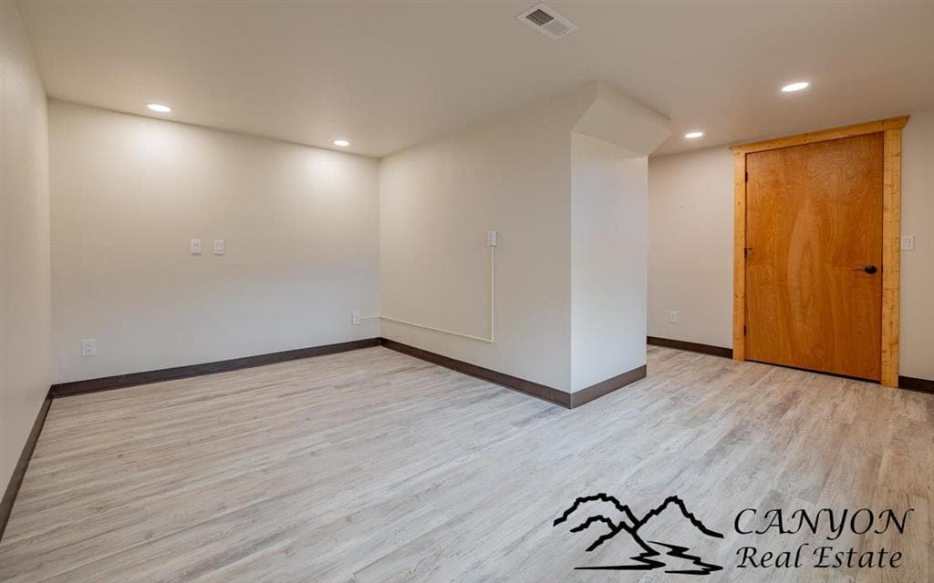 2249 Franklin St — photo 24 of 25