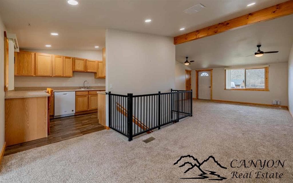 2249 Franklin St — photo 5 of 25