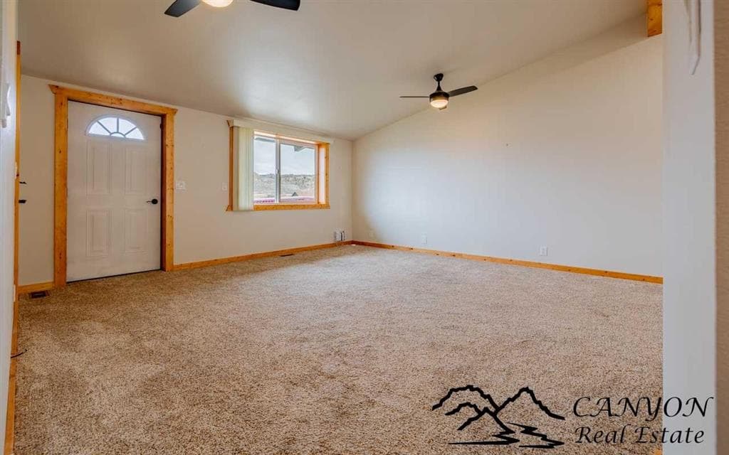 2249 Franklin St — photo 7 of 25