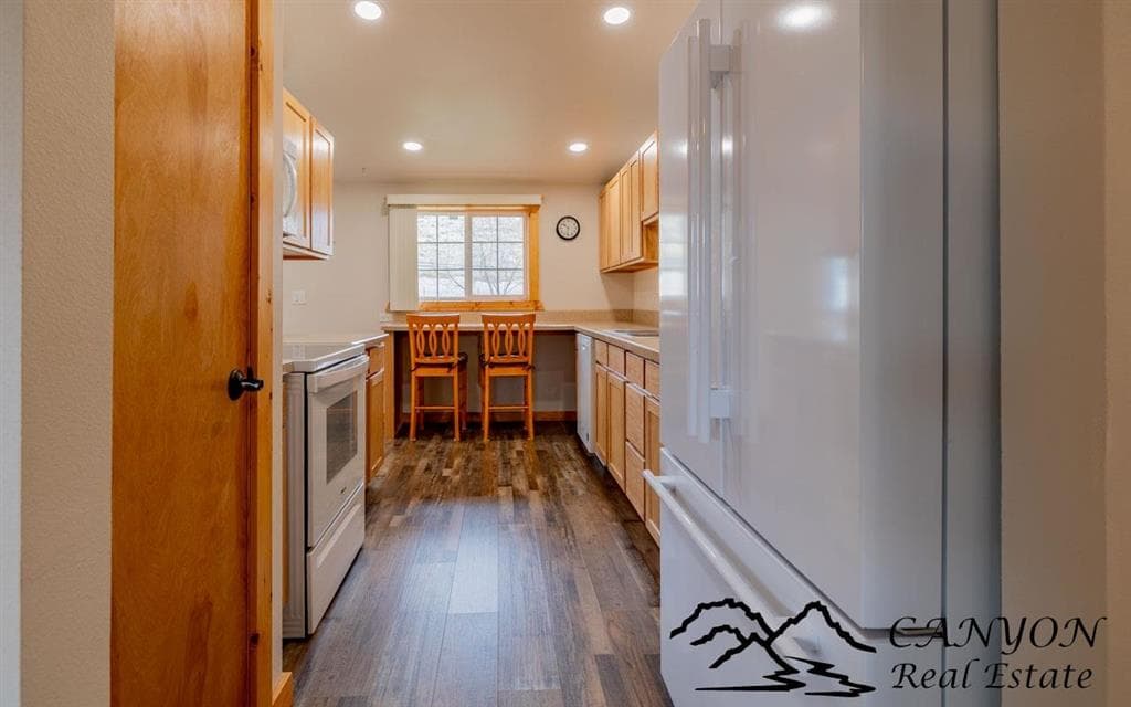 2249 Franklin St — photo 8 of 25