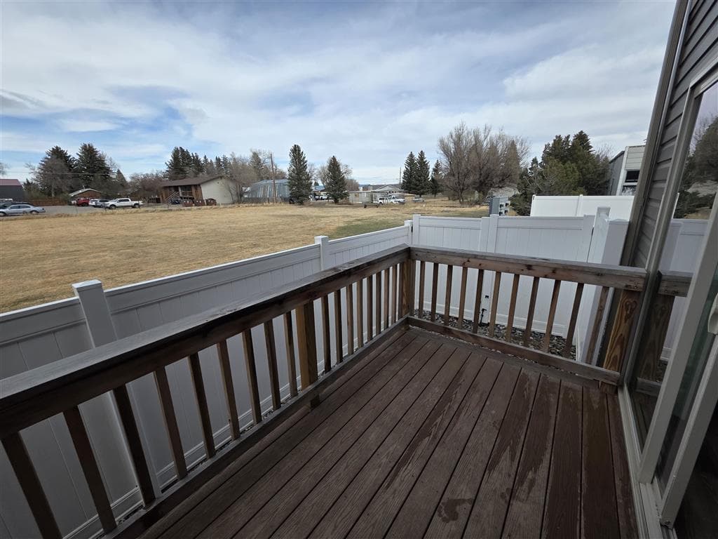 2867 Legacy Lane — photo 5 of 17