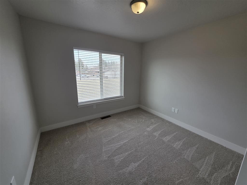 2867 Legacy Lane — photo 9 of 17