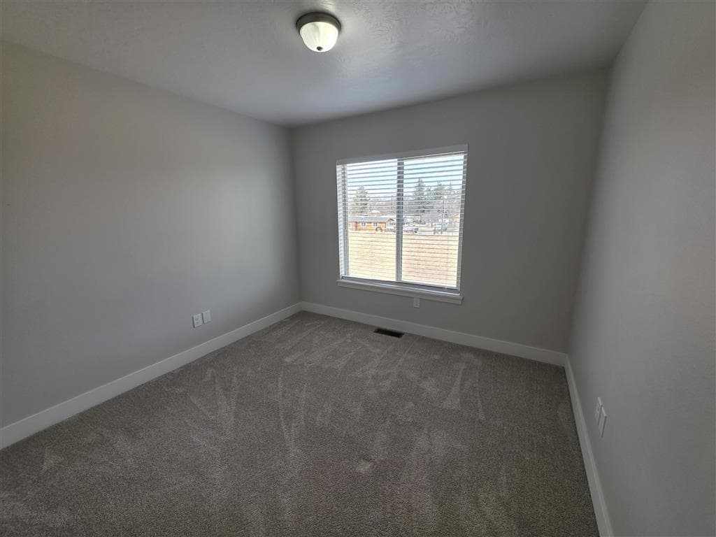 2867 Legacy Lane — photo 10 of 17