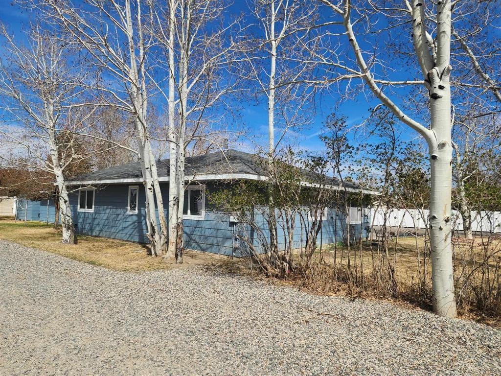 2705 Cowgill Rd — photo 2 of 4