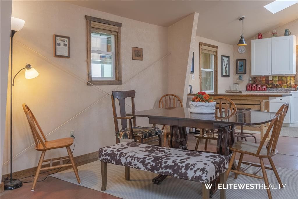 33 Cumberland Rd — photo 12 of 25