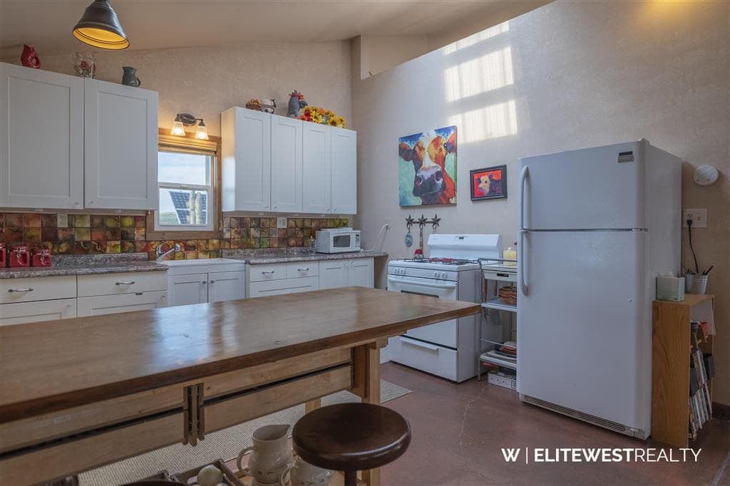 33 Cumberland Rd — photo 14 of 25