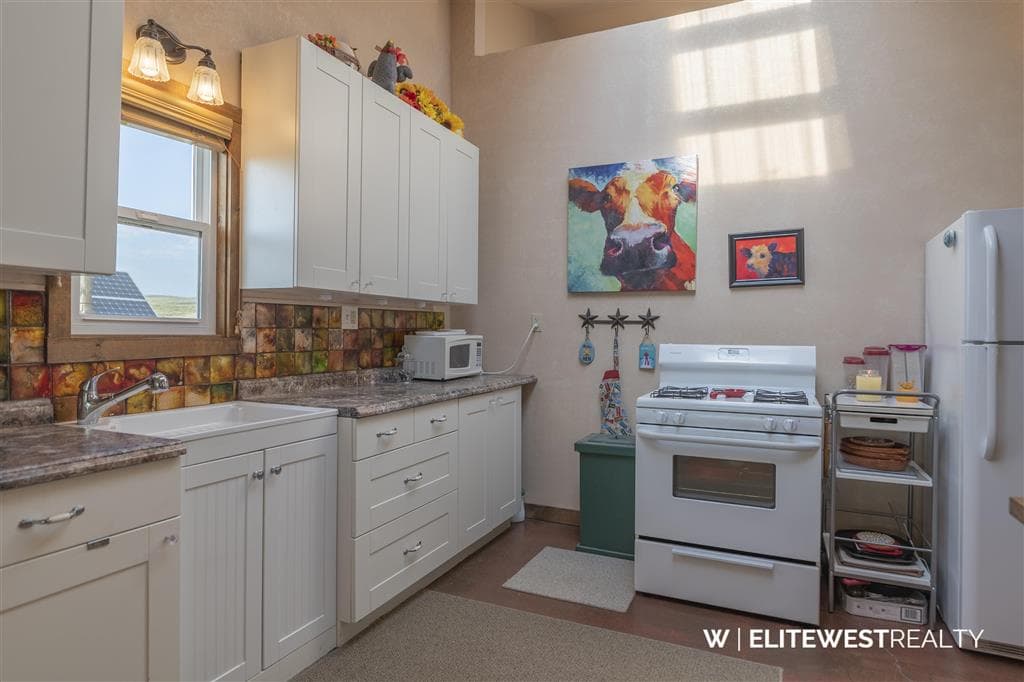 33 Cumberland Rd — photo 18 of 25