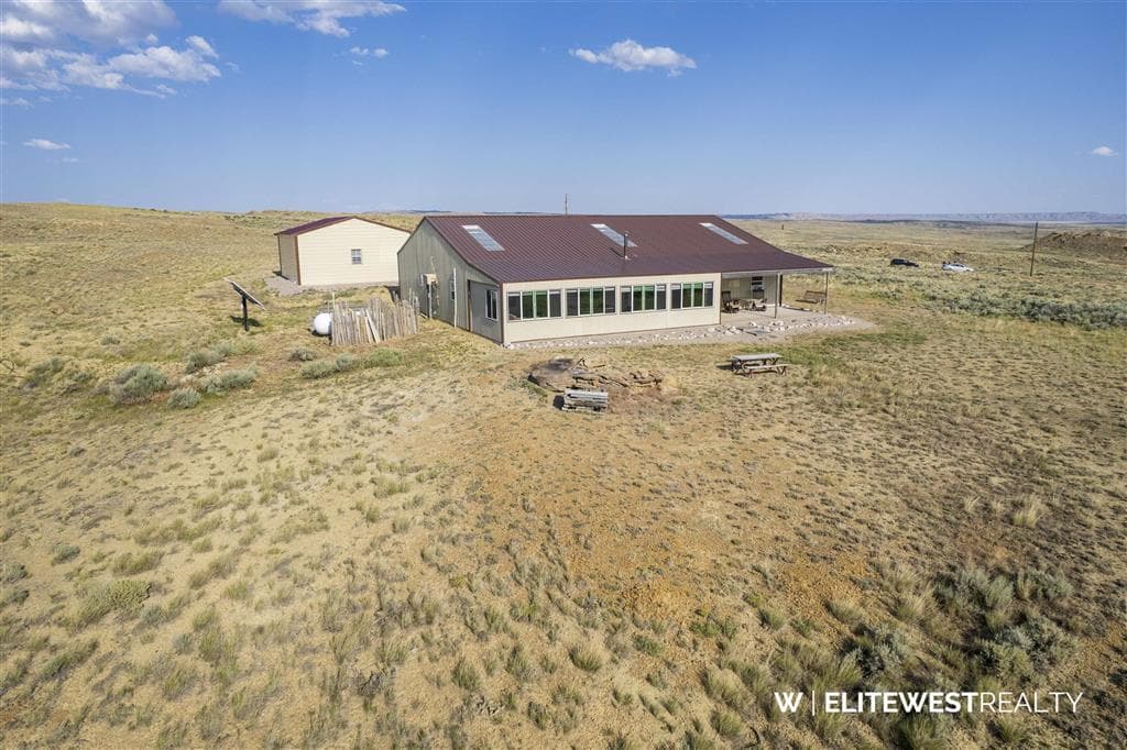 33 Cumberland Rd — photo 4 of 25