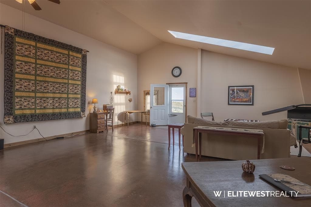 33 Cumberland Rd — photo 6 of 25