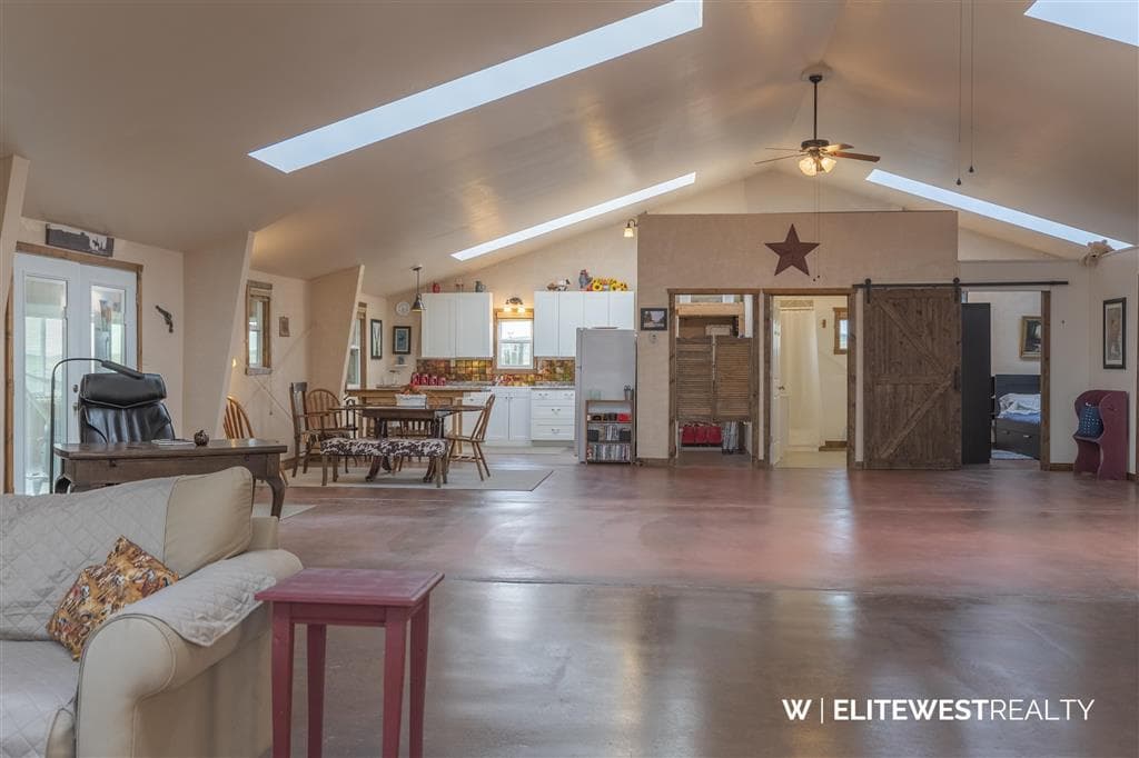 33 Cumberland Rd — photo 7 of 25