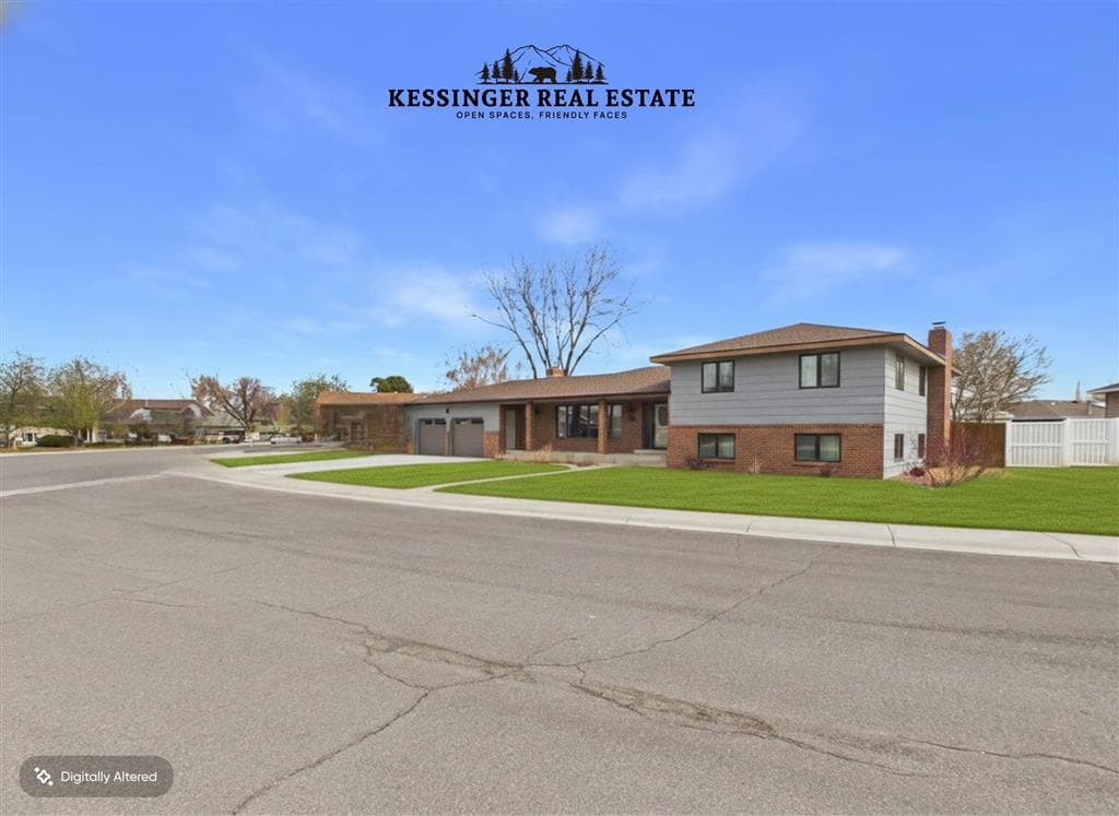 853 N Day St — photo 3 of 25