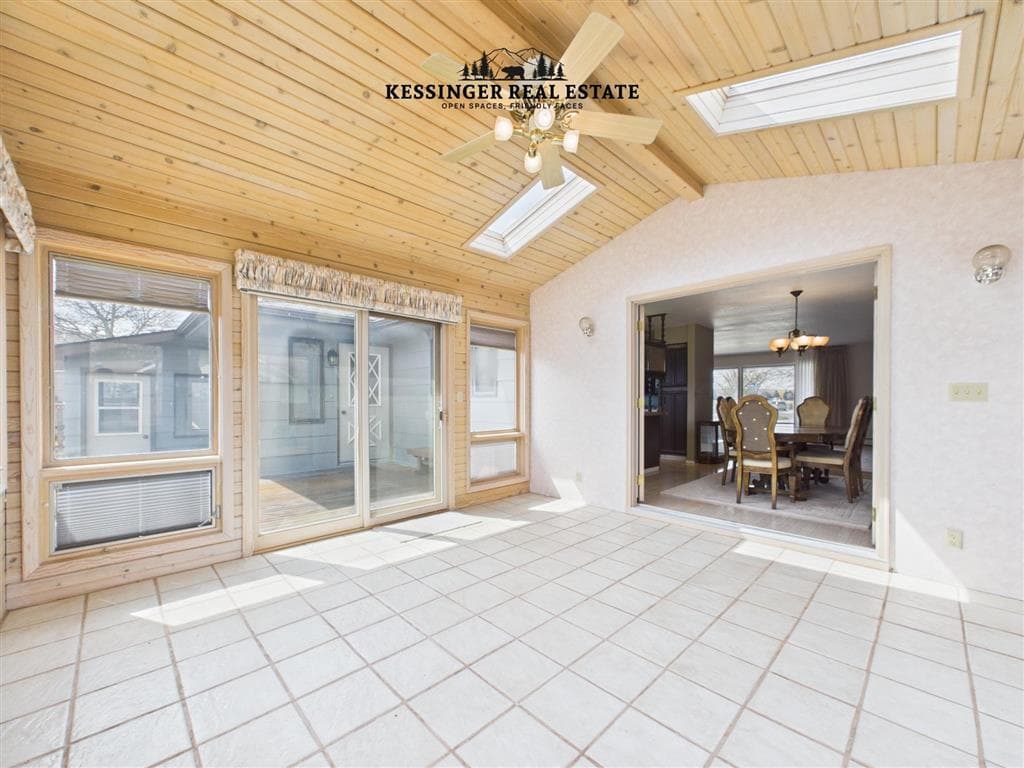 853 N Day St — photo 21 of 25