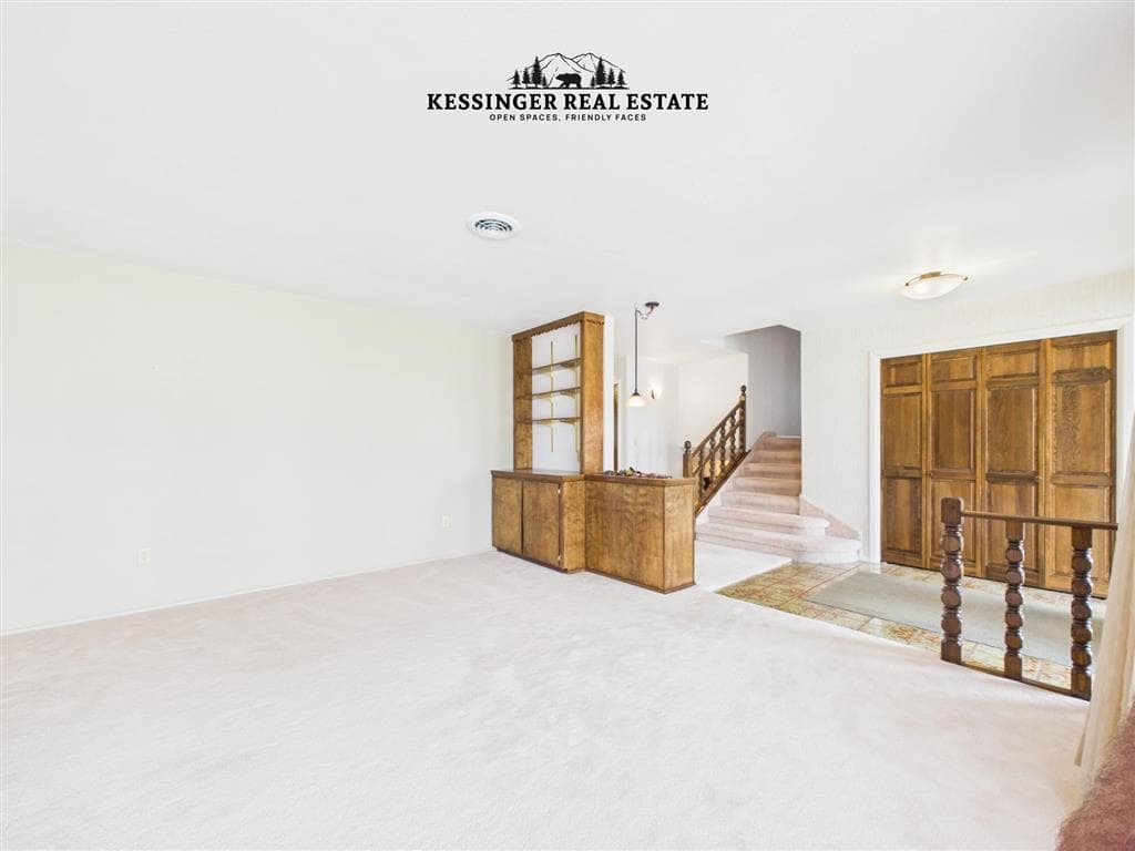 853 N Day St — photo 9 of 25