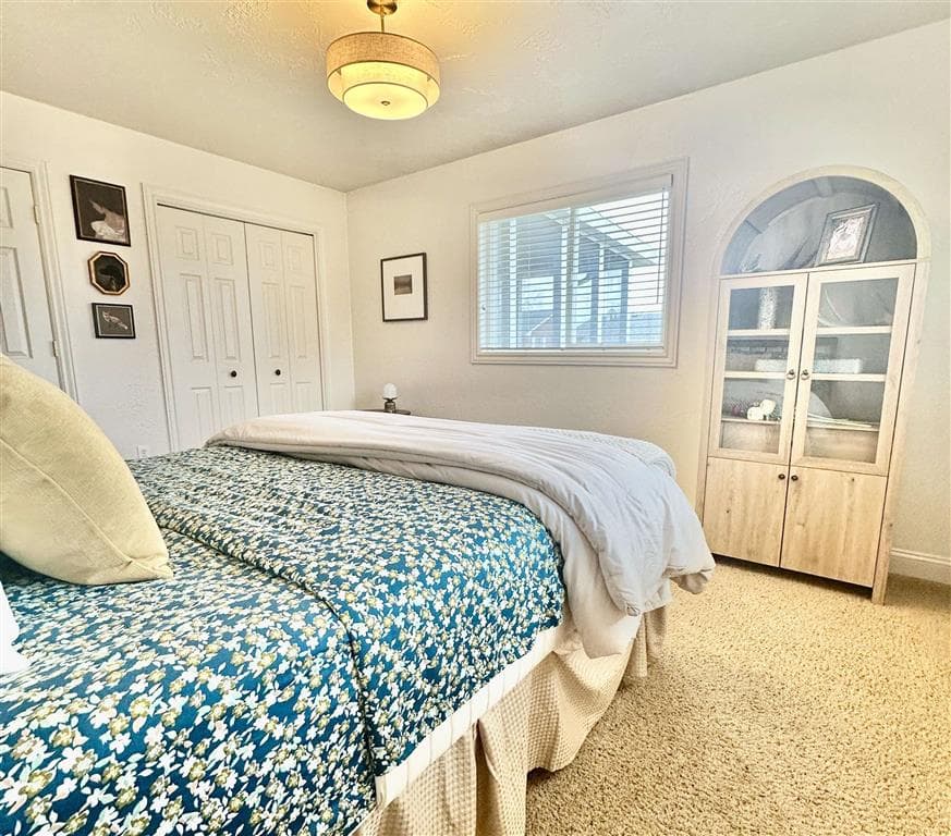 1801 Coburn Ave — photo 23 of 25