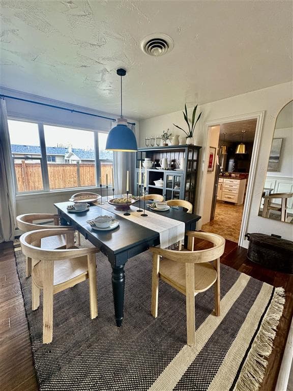 1801 Coburn Ave — photo 10 of 25