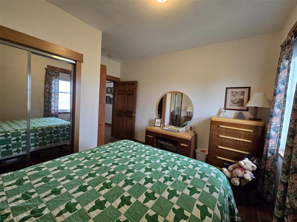 1876 Lane 9 — photo 14 of 25