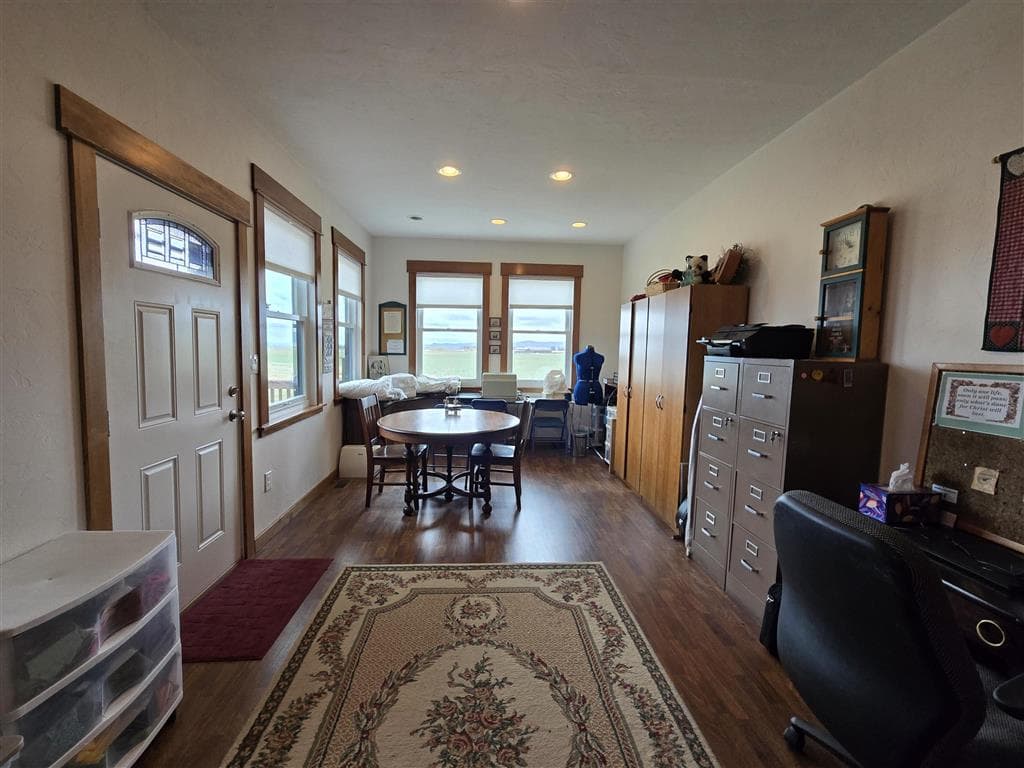 1876 Lane 9 — photo 24 of 25