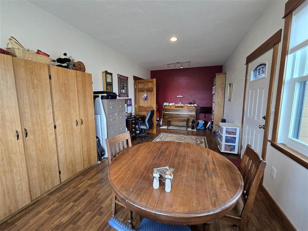 1876 Lane 9 — photo 25 of 25