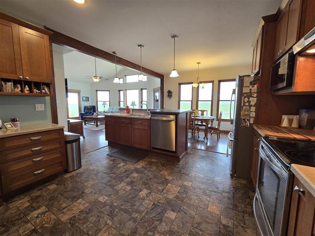 1876 Lane 9 — photo 7 of 25