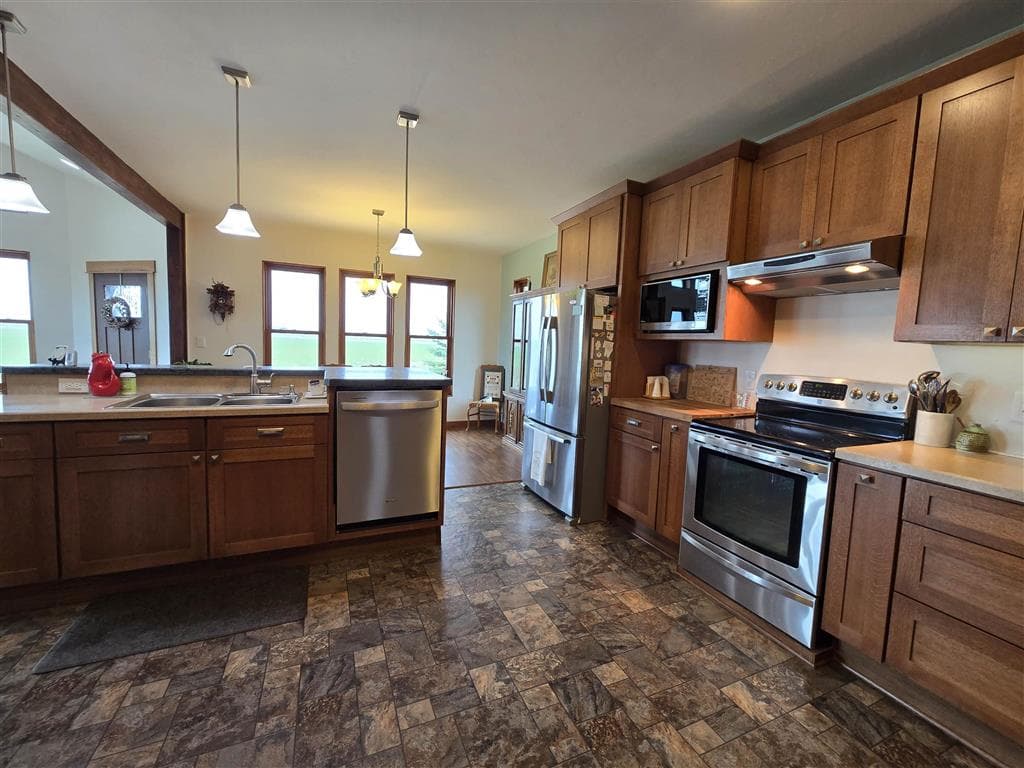 1876 Lane 9 — photo 8 of 25