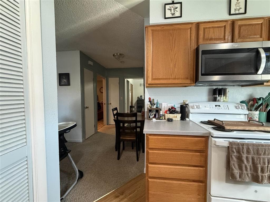 25 Circle Dr — photo 6 of 24