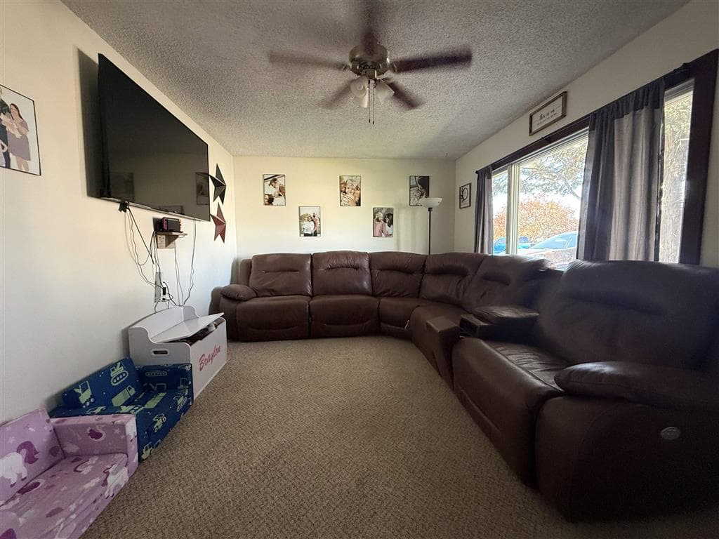 25 Circle Dr — photo 7 of 24