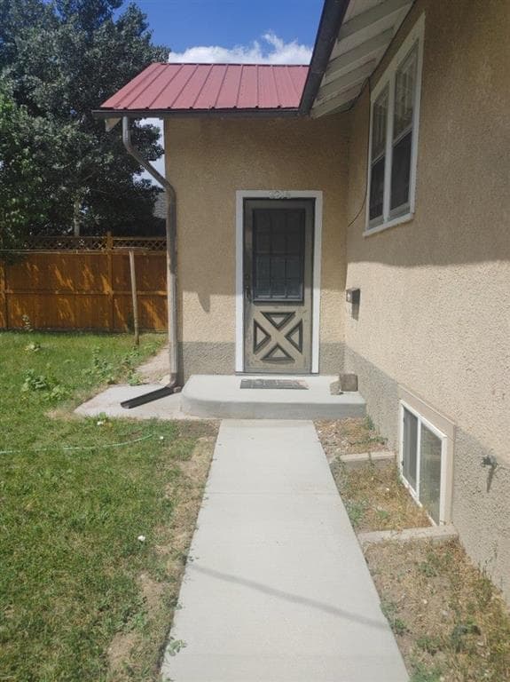 821.5 13th St photo 1