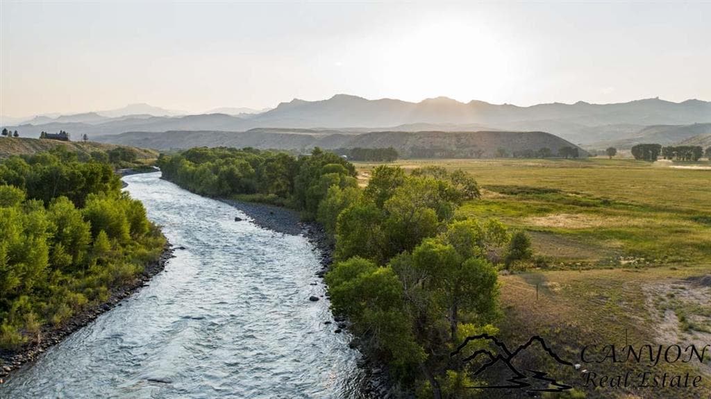 40 Castle Rock Rd — photo 3 of 25