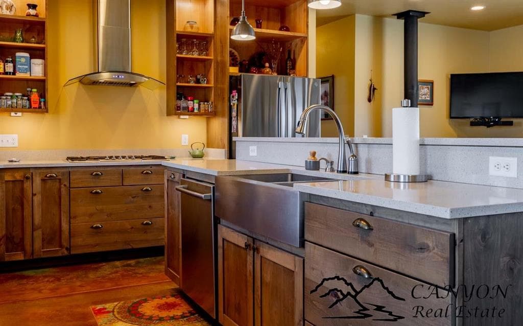 27 Teepee Ring Rd — photo 14 of 25