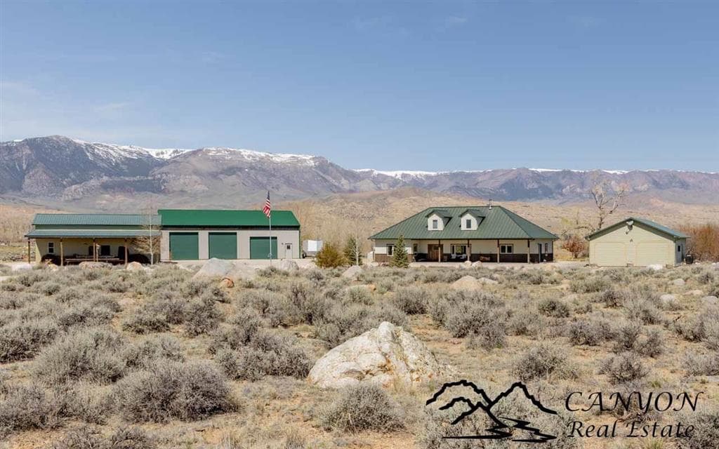 27 Teepee Ring Rd — photo 3 of 25