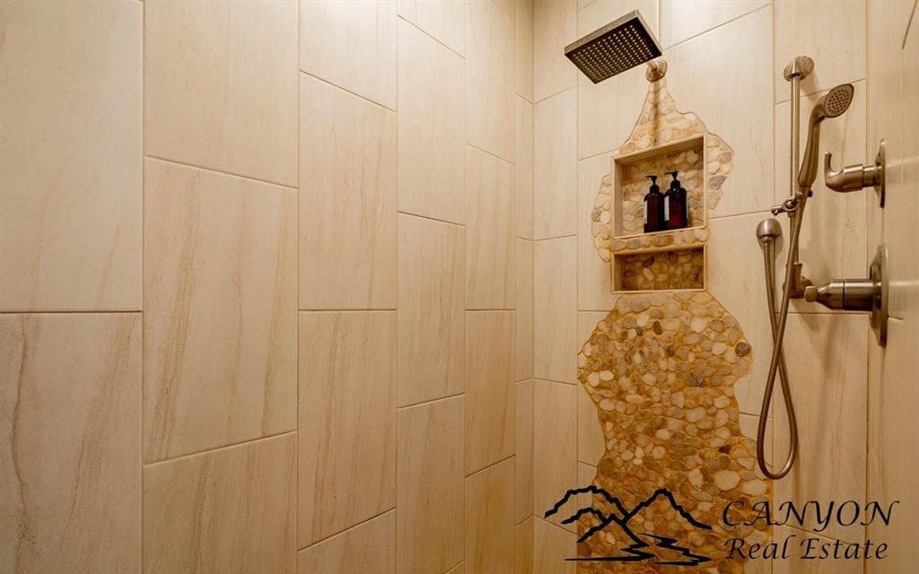 27 Teepee Ring Rd — photo 22 of 25