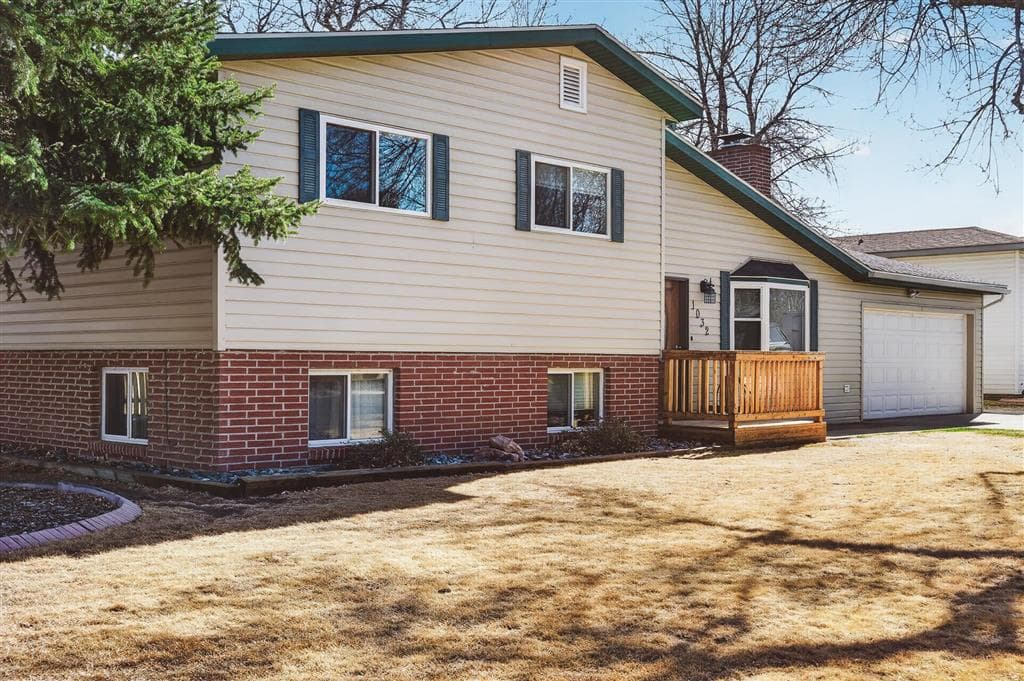 1032 Alpine Ave — photo 2 of 25