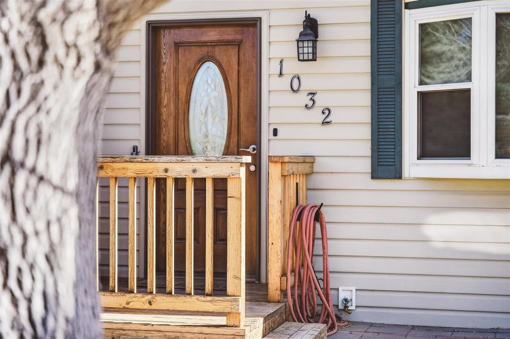 1032 Alpine Ave — photo 3 of 25