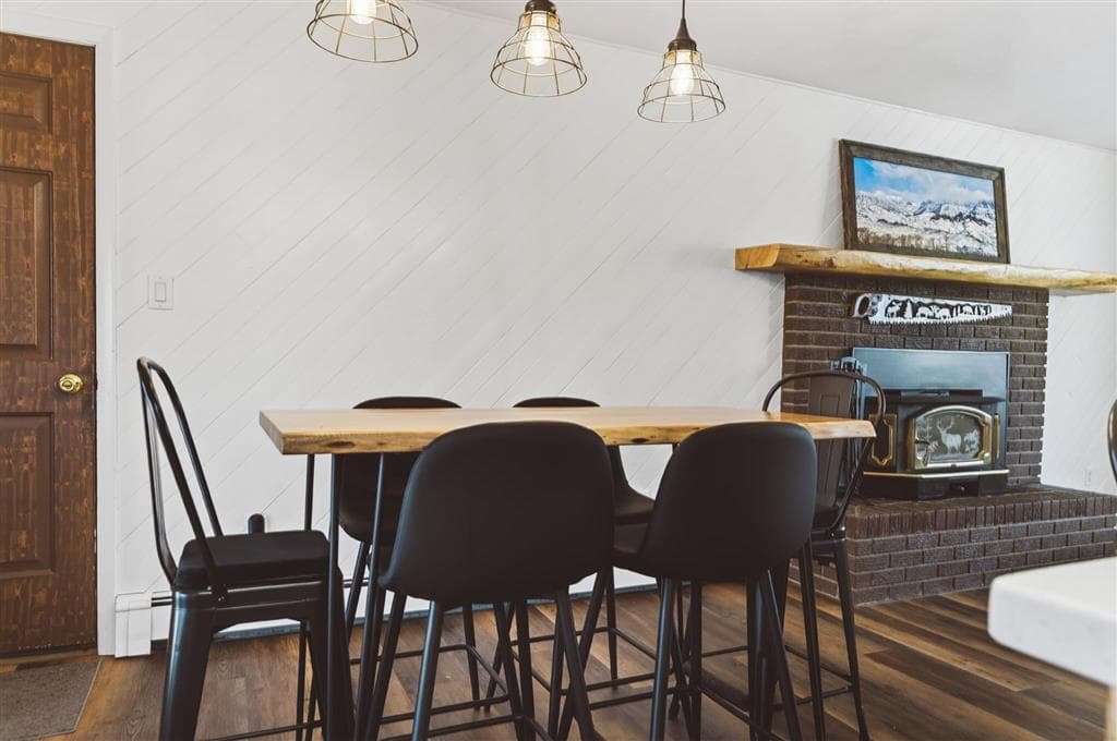 1032 Alpine Ave — photo 8 of 25