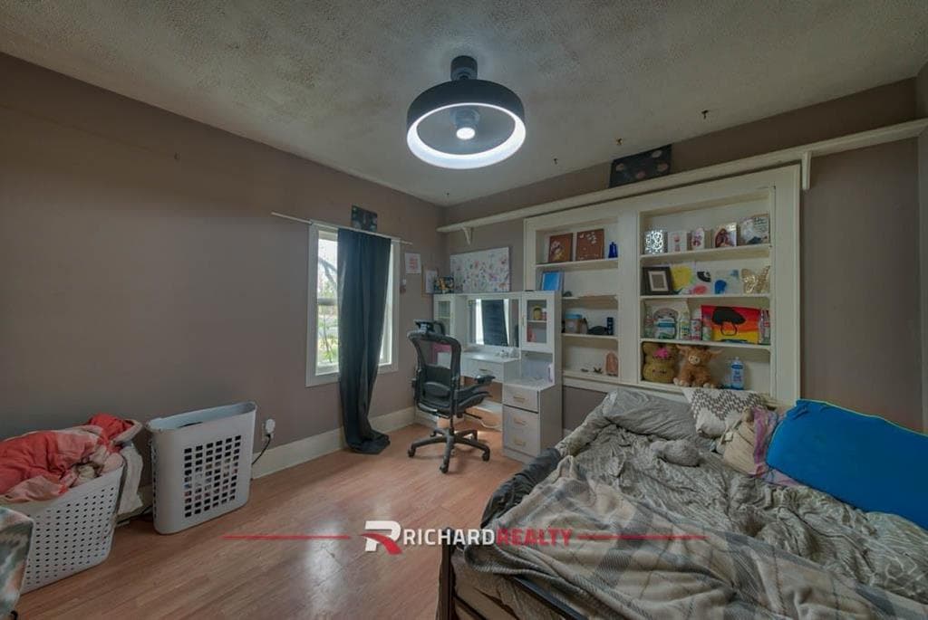 1302 Salsbury Ave — photo 11 of 24