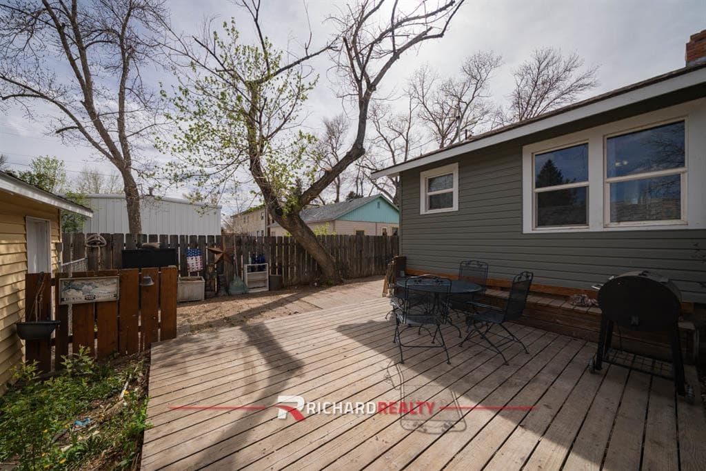 1302 Salsbury Ave — photo 18 of 24