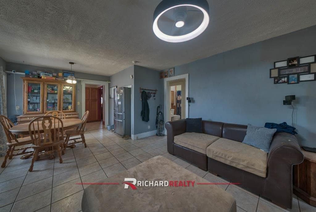 1302 Salsbury Ave — photo 6 of 24