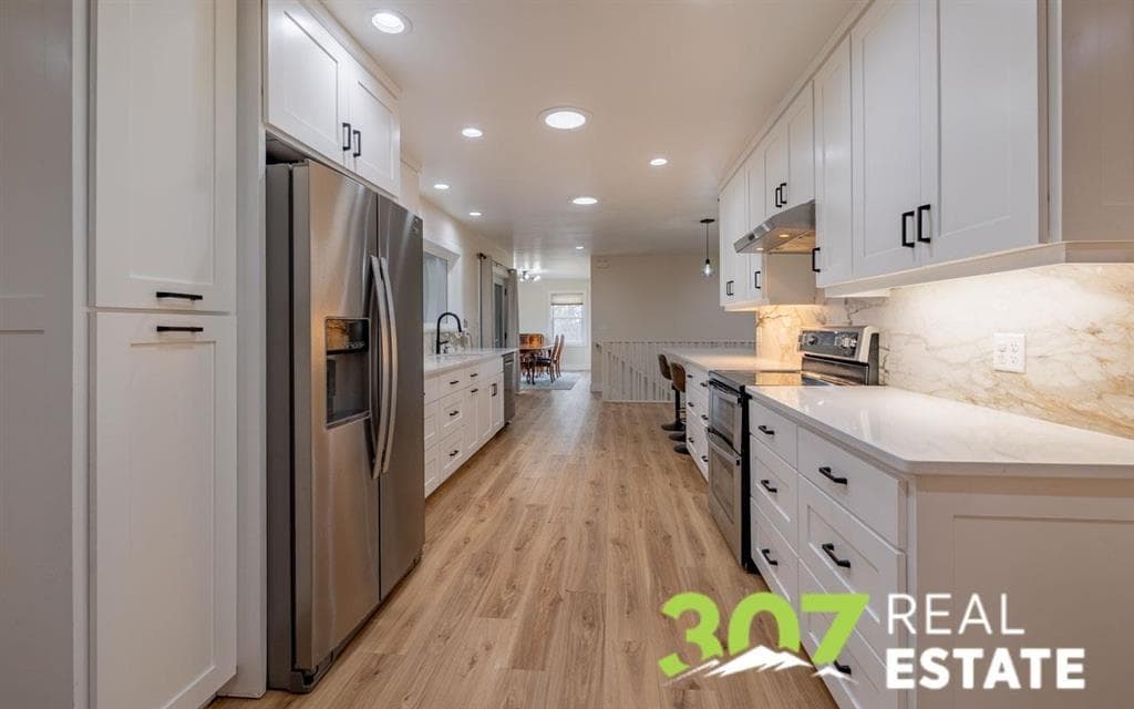 3111 Kent Ave — photo 3 of 25