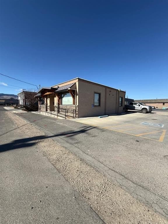 205 Trail Ave — photo 6 of 12