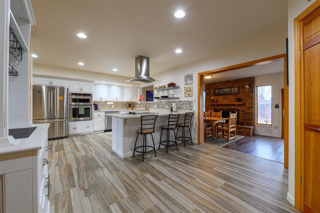 3938 Carter Mountain Dr — photo 11 of 25