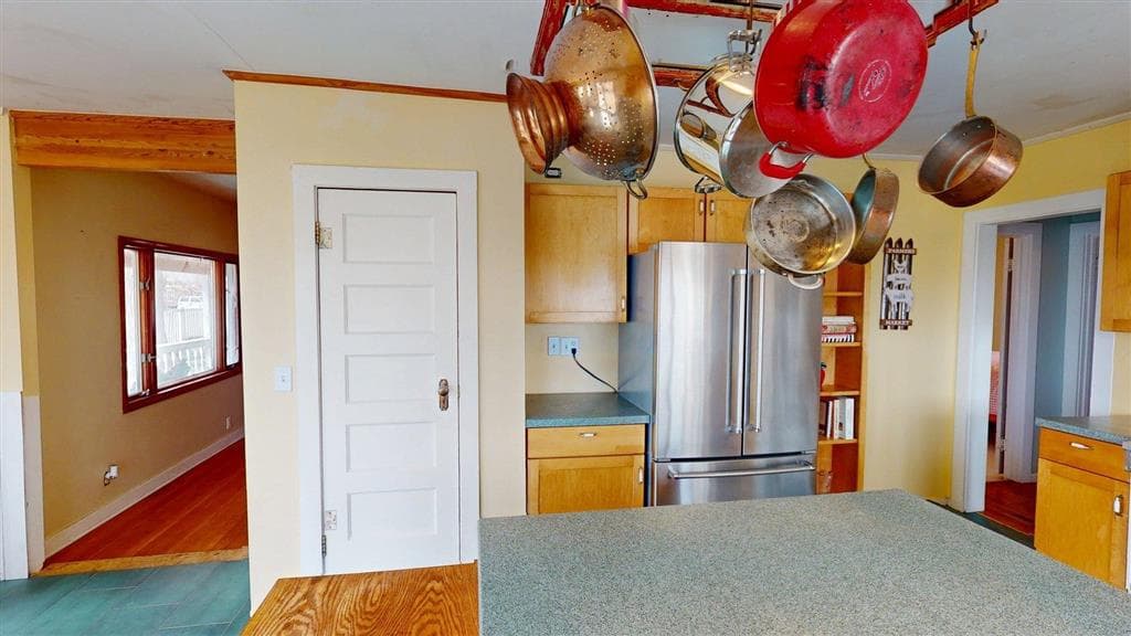 646 Lane 7 — photo 17 of 25