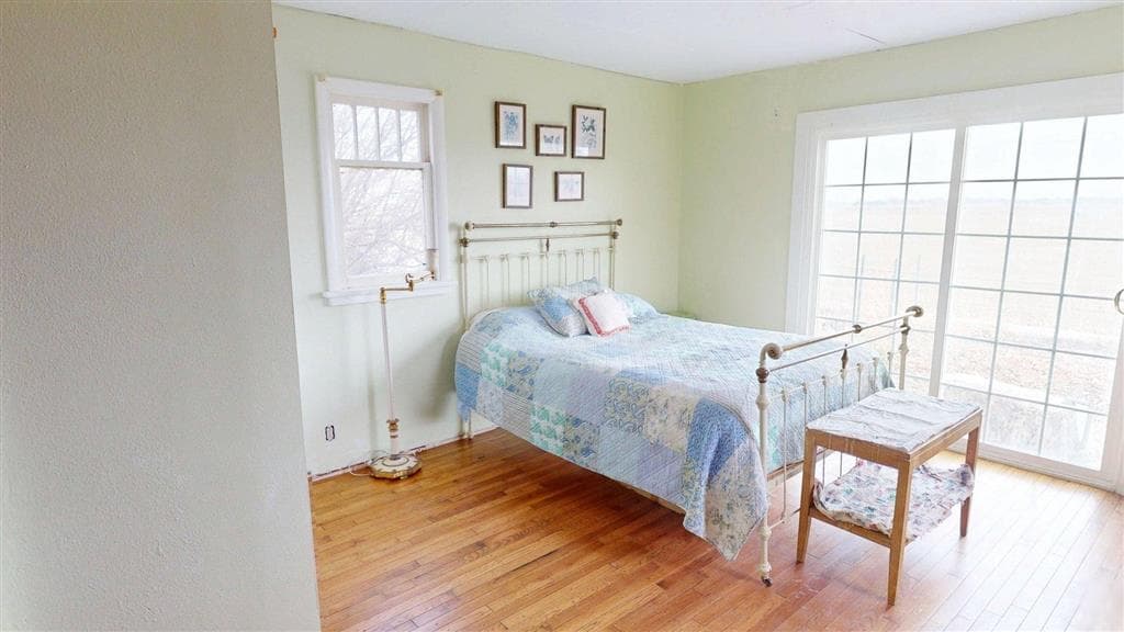 646 Lane 7 — photo 21 of 25